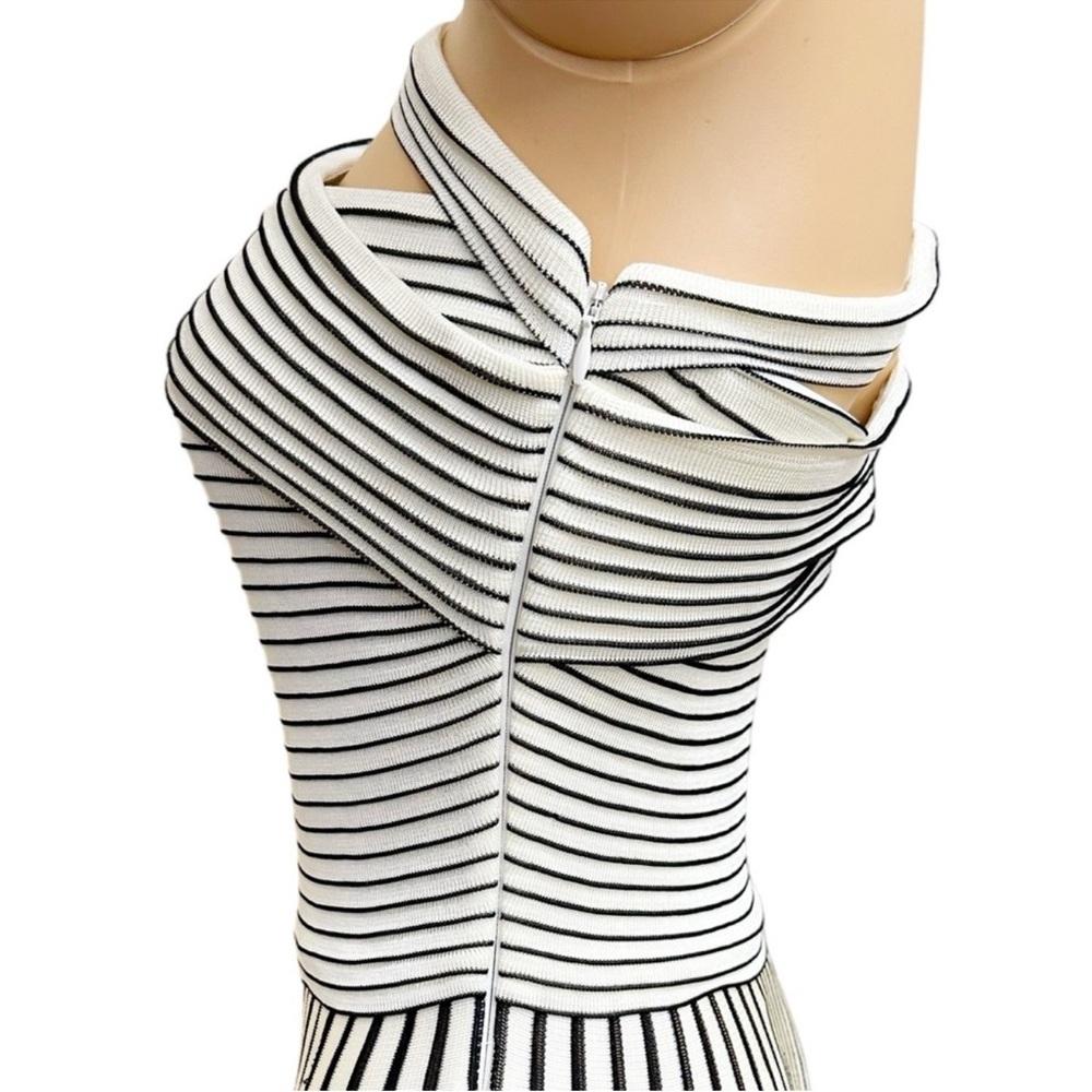 NWT ST. JOHN Striped Ottoman Pleated One Shoulder Gown Cream/Black Size 4 - Picture 11 of 17